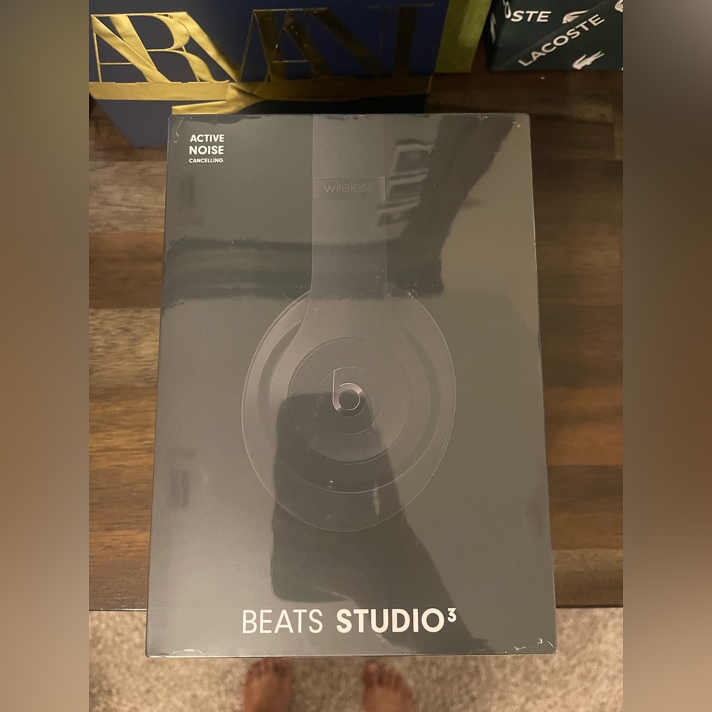 brand new beats studio 3